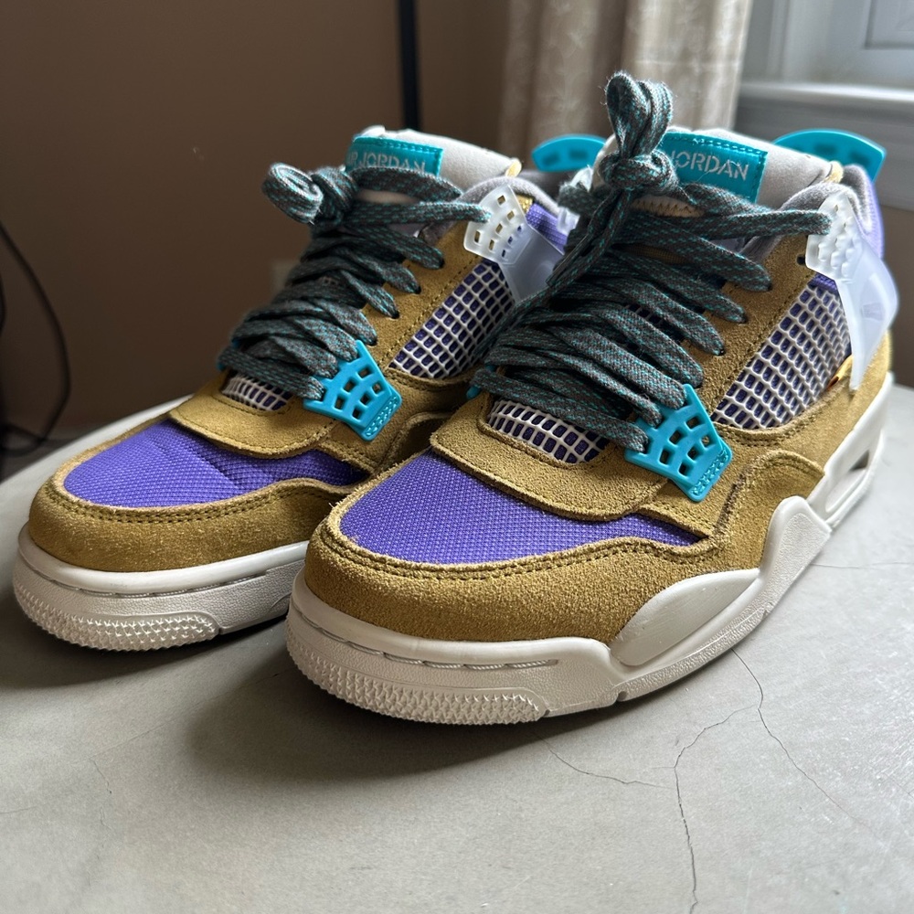 JORDAN DESERT MOSS 4s